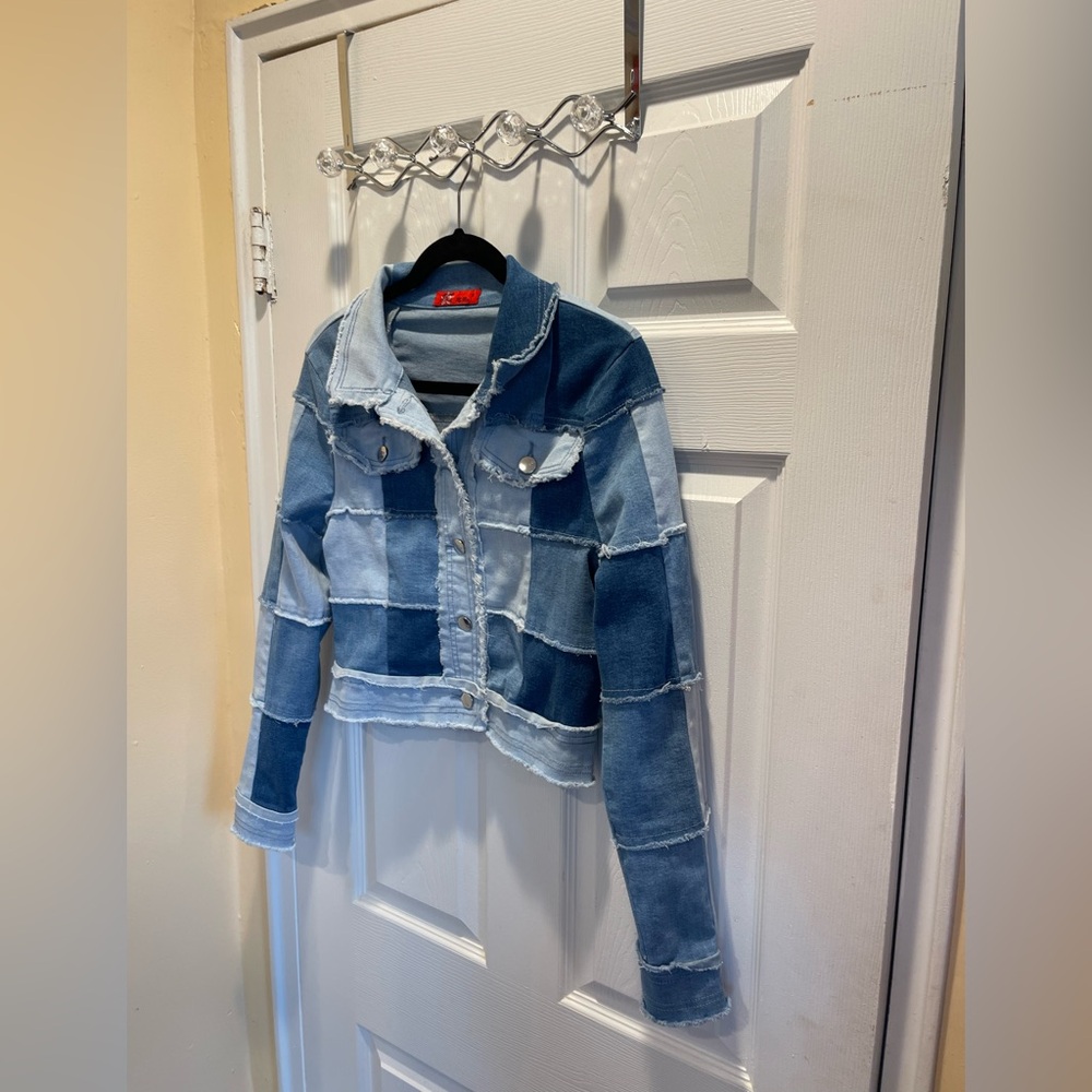 Chic Patchwork Denim Jacket - image 4